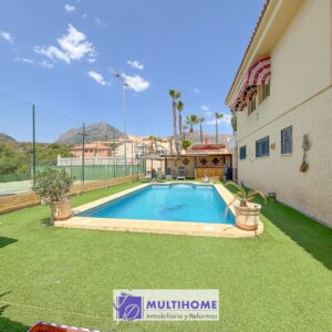 Espectacular casa con vistas a Benidorm